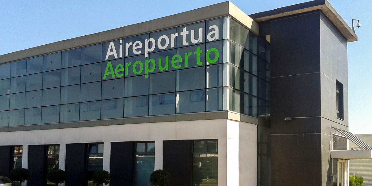 El aeropuerto de Hondarribia cierra un 2024 récord con 486.494 viajeras y viajeros, un 0,8% más que en 2023