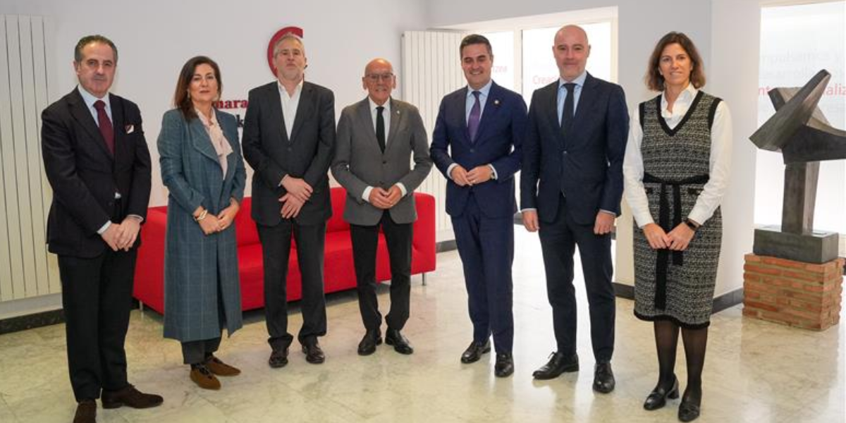 Encuentro de Eusko Ganberak con el Consejero de Industria