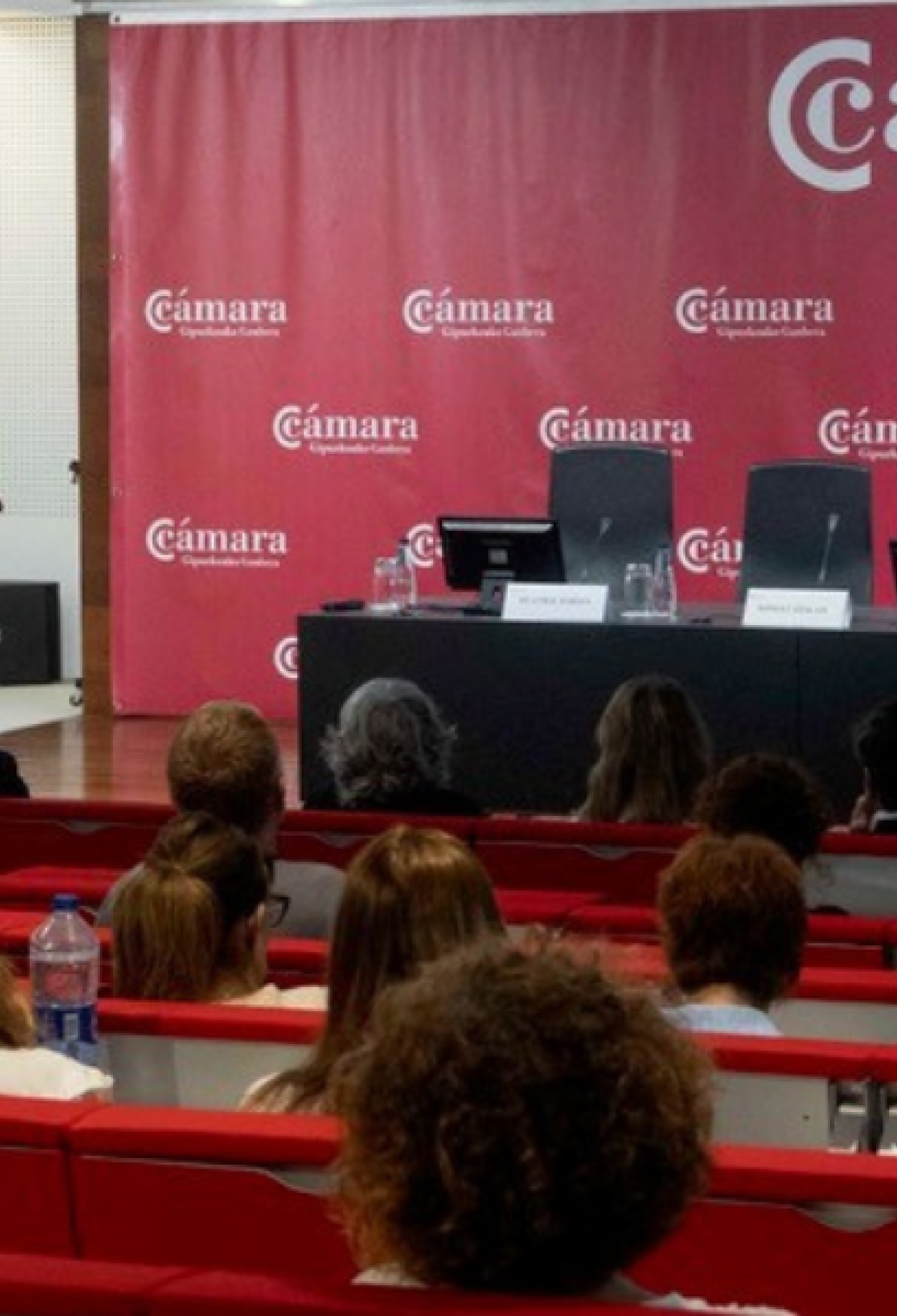 Cámara de Gipuzkoa acoge la jornada ‘El poder de reinventarse’ para impulsar el talento sénior y fomentar su reinserción laboral