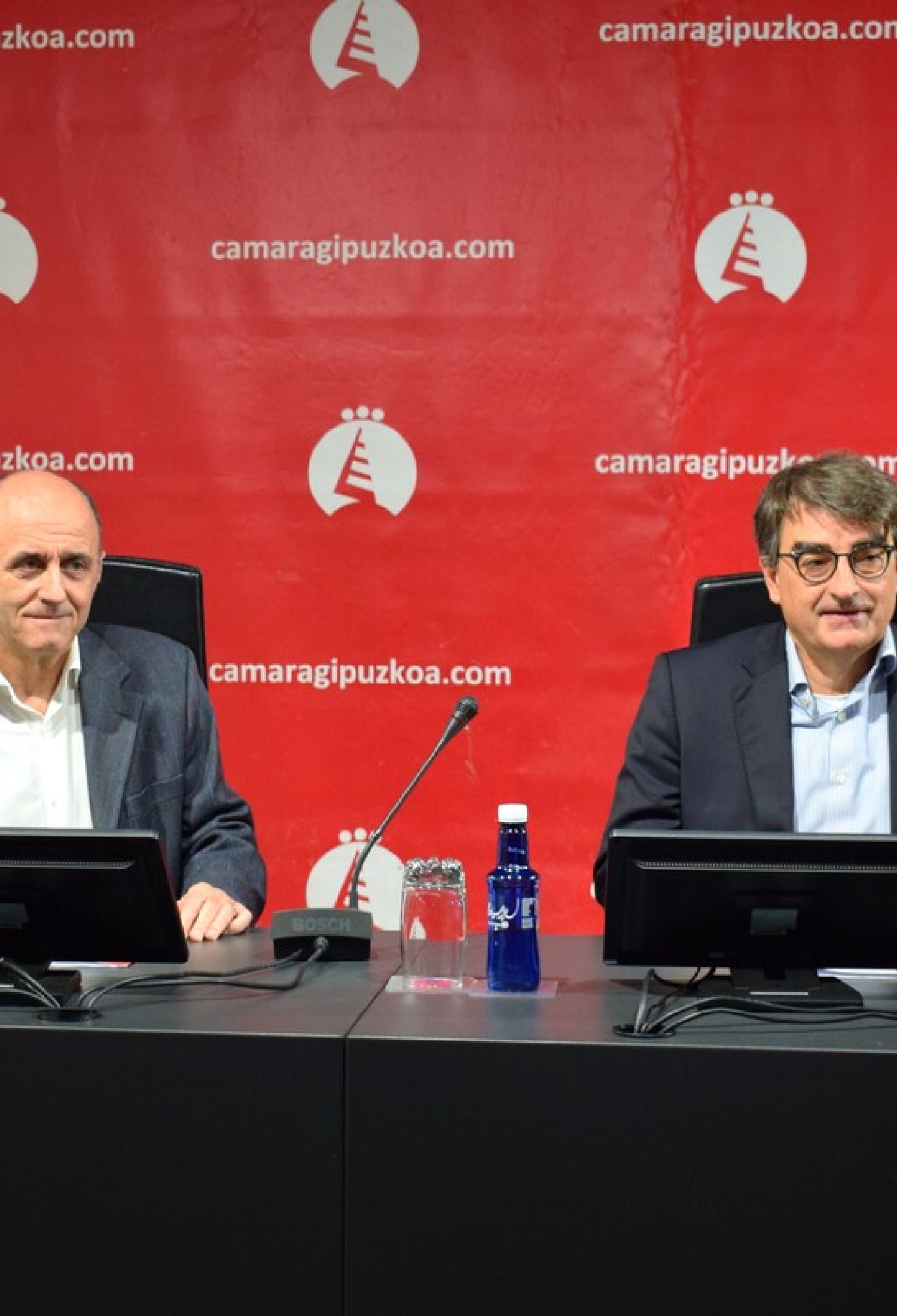 Las empresas de Gipuzkoa anticipan una moderación en su actividad.  La perspectiva mayoritaria es de estabilidad, con algunos sectores sufriendo una reducción de demanda